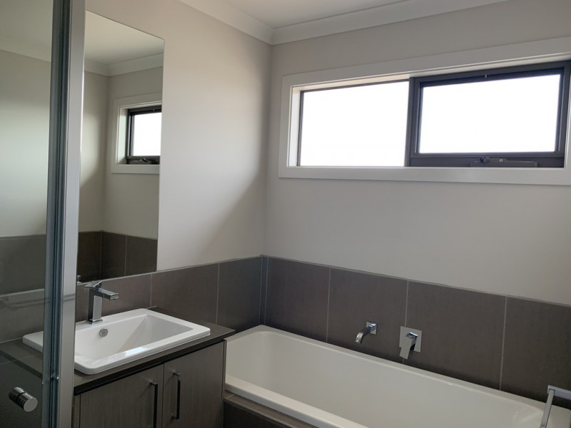 85 Waterman Drive, Clyde VIC 3978