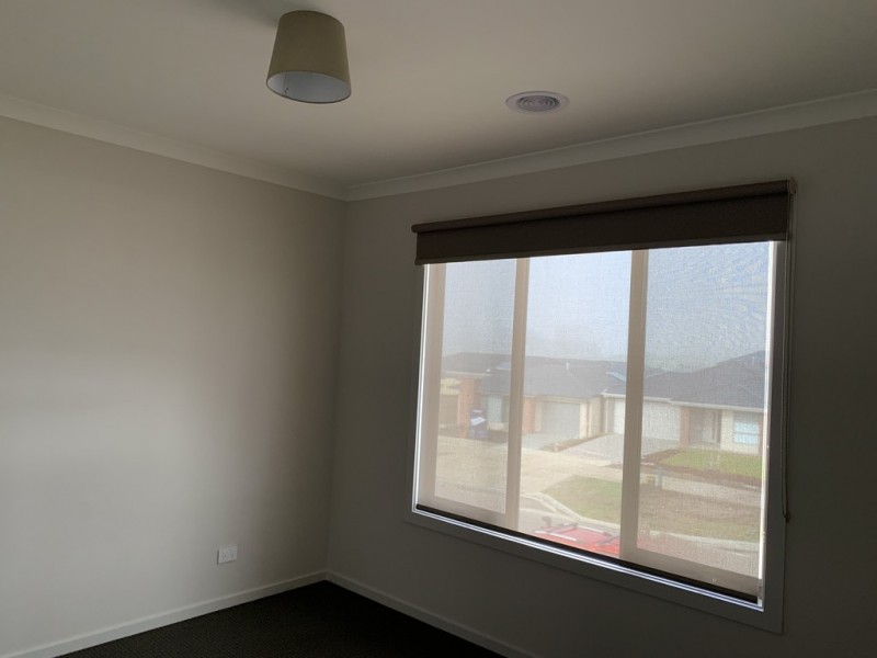 85 Waterman Drive, Clyde VIC 3978