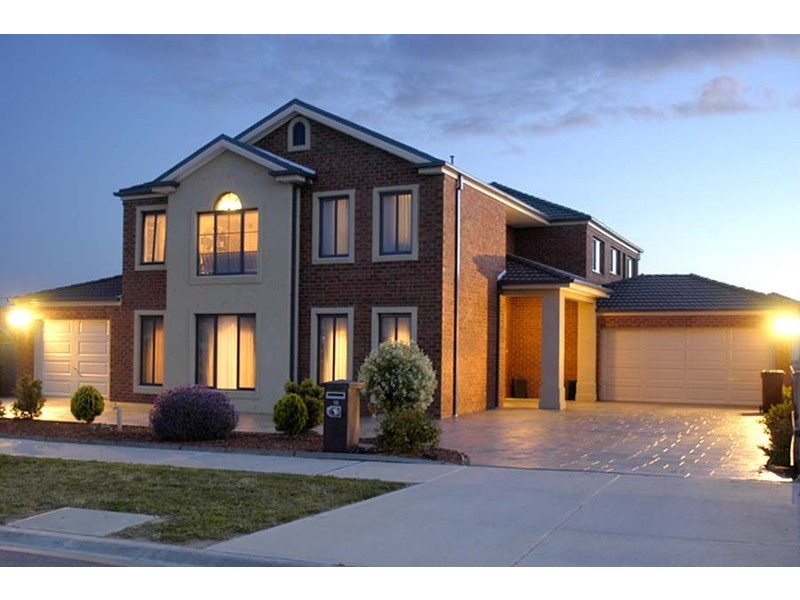 16 Meg Way, Berwick VIC 3806