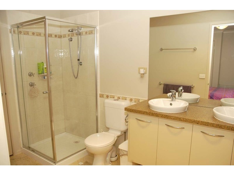 16 Meg Way, Berwick VIC 3806