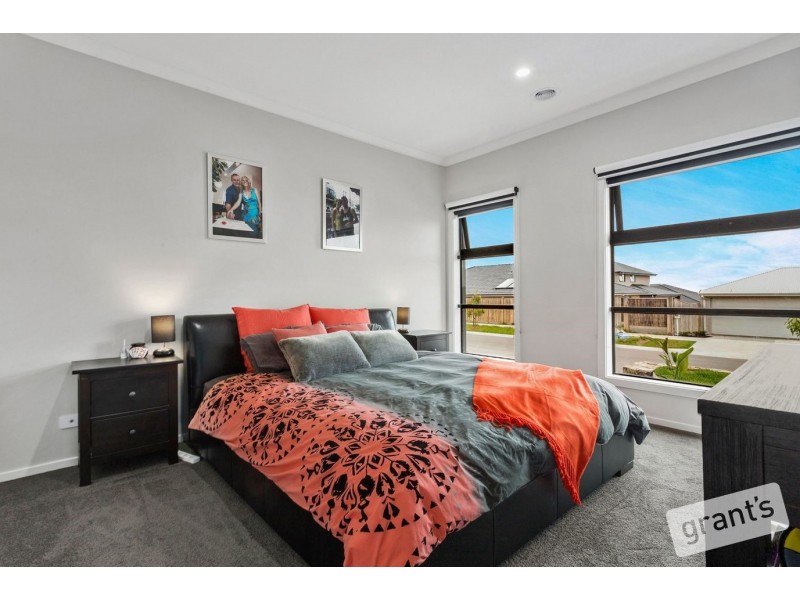 9 Petworth Rise, Officer VIC 3809