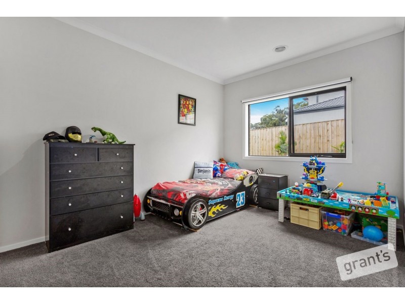 9 Petworth Rise, Officer VIC 3809