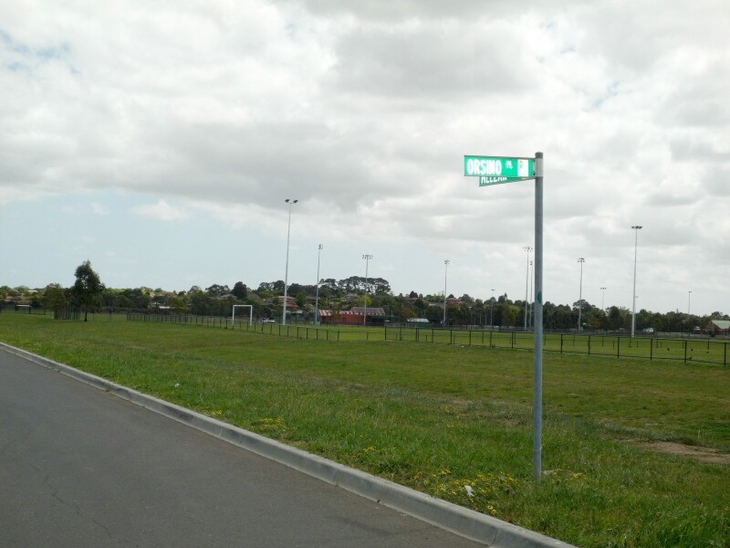 8 Orsino Place, Berwick VIC 3806