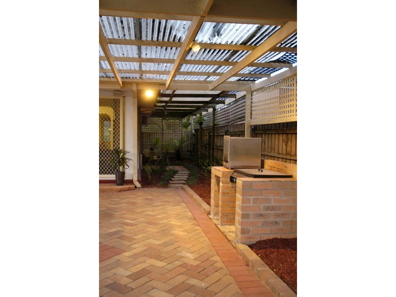 6 Bemersyde Drive, Berwick VIC 3806