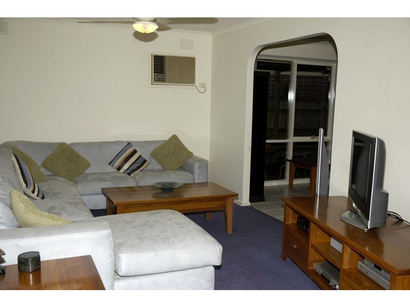 6 Bemersyde Drive, Berwick VIC 3806