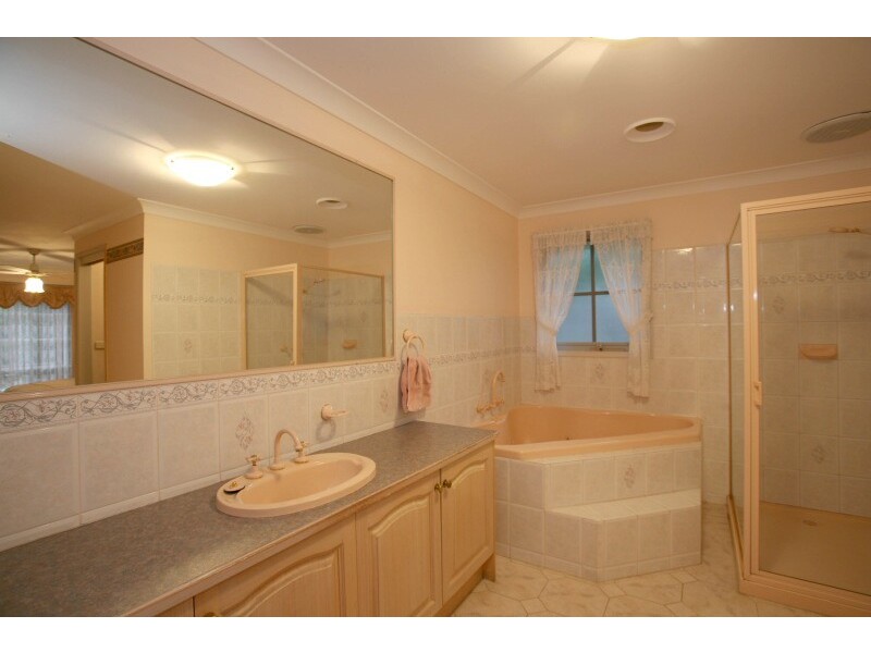 6 Bardsley Court, Narre Warren VIC 3805