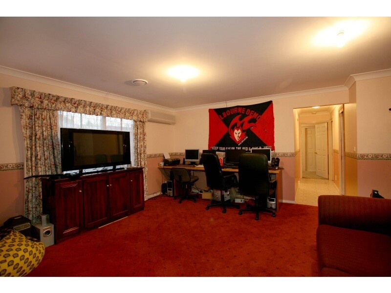 6 Bardsley Court, Narre Warren VIC 3805