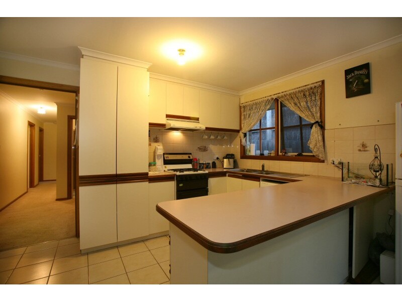 56 Strathavan Drive, Berwick VIC 3806
