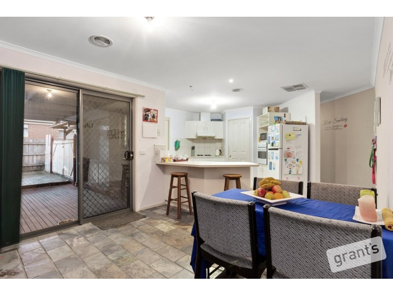 14 Harmon Close, Berwick VIC 3806