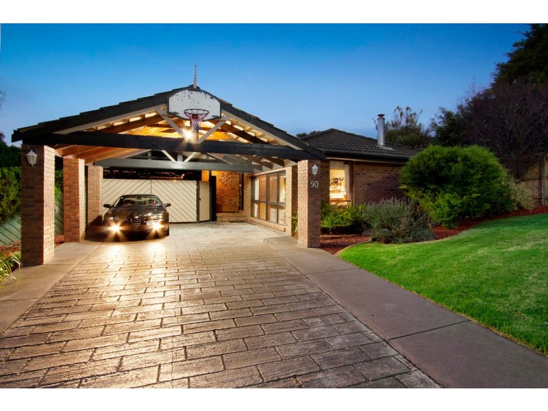 50 Balmain Drive, Berwick VIC 3806