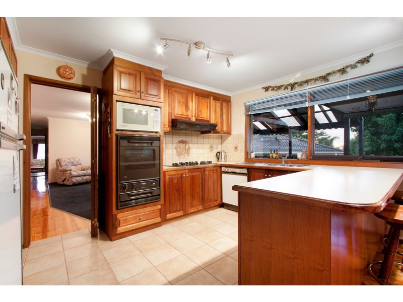 50 Balmain Drive, Berwick VIC 3806