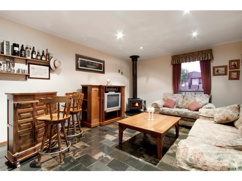 50 Balmain Drive, Berwick VIC 3806