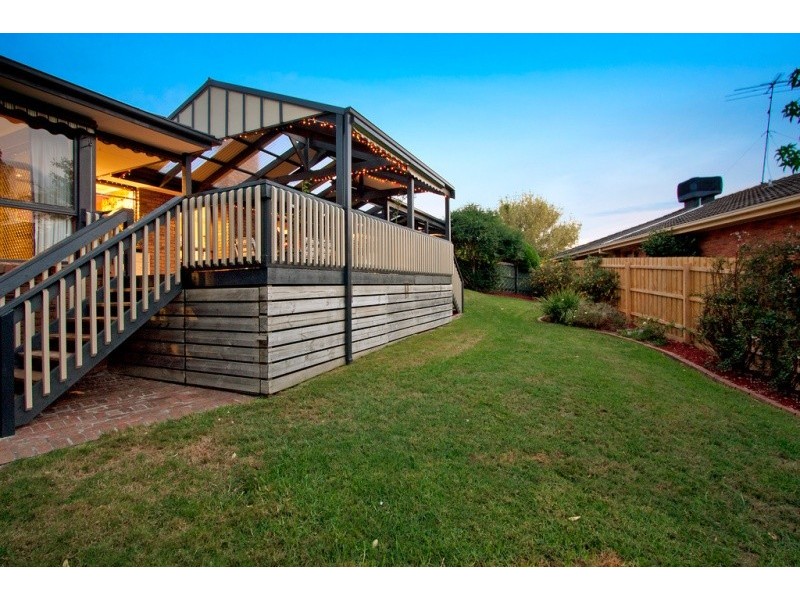 50 Balmain Drive, Berwick VIC 3806