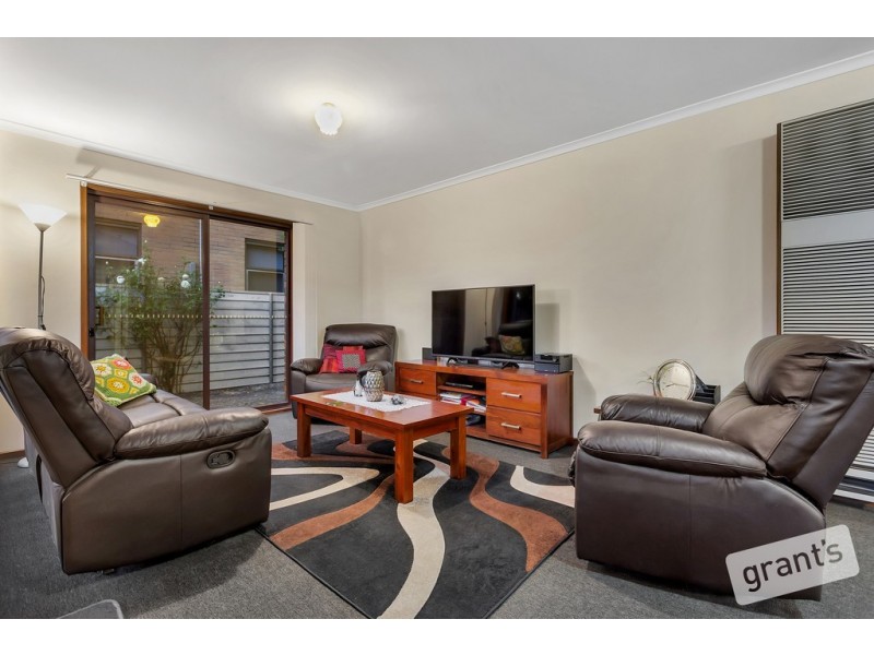 3/53A Henry Street, Pakenham VIC 3810