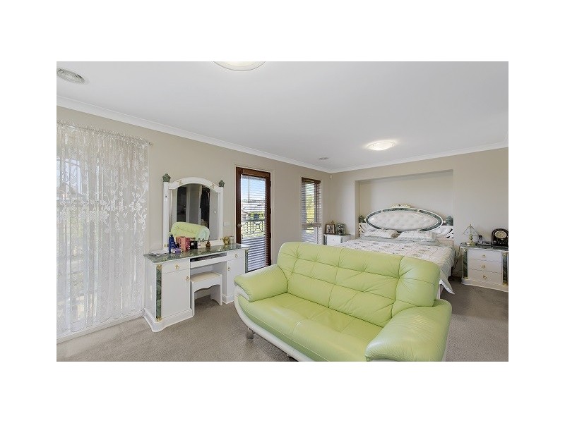 3 Grosvenor Place, Narre Warren North VIC 3804