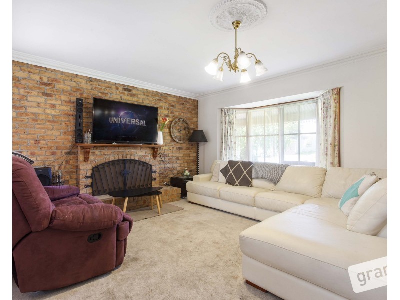 21 County Drive, Berwick VIC 3806