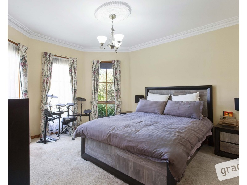 21 County Drive, Berwick VIC 3806