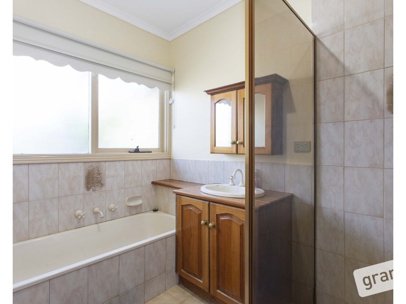 21 County Drive, Berwick VIC 3806