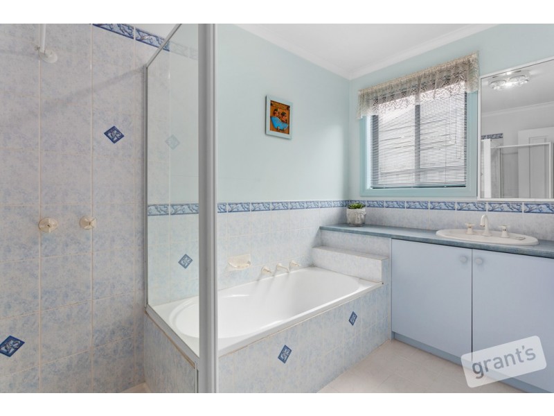 6 Jardine Court, Narre Warren South VIC 3805