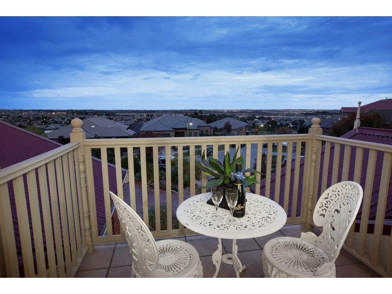 6 April Close, Berwick VIC 3806