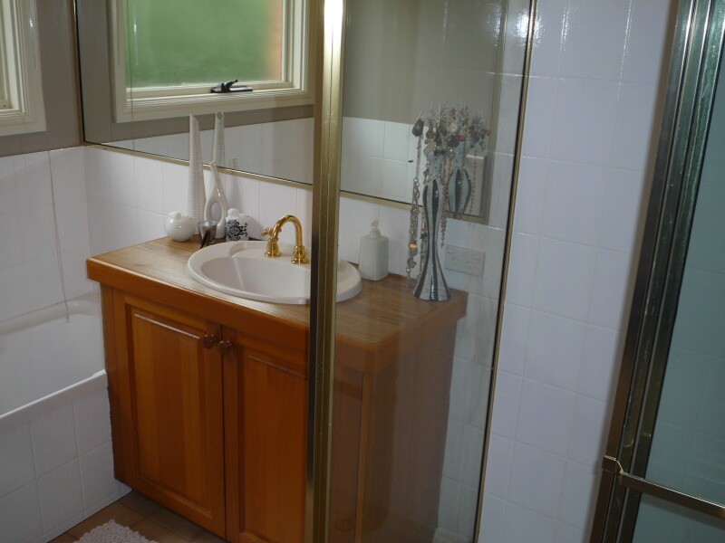 21 Michael Court, Berwick VIC 3806