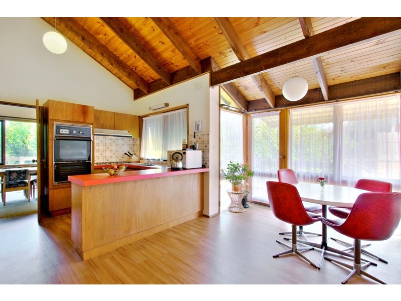 23 Outlook Drive, Berwick VIC 3806