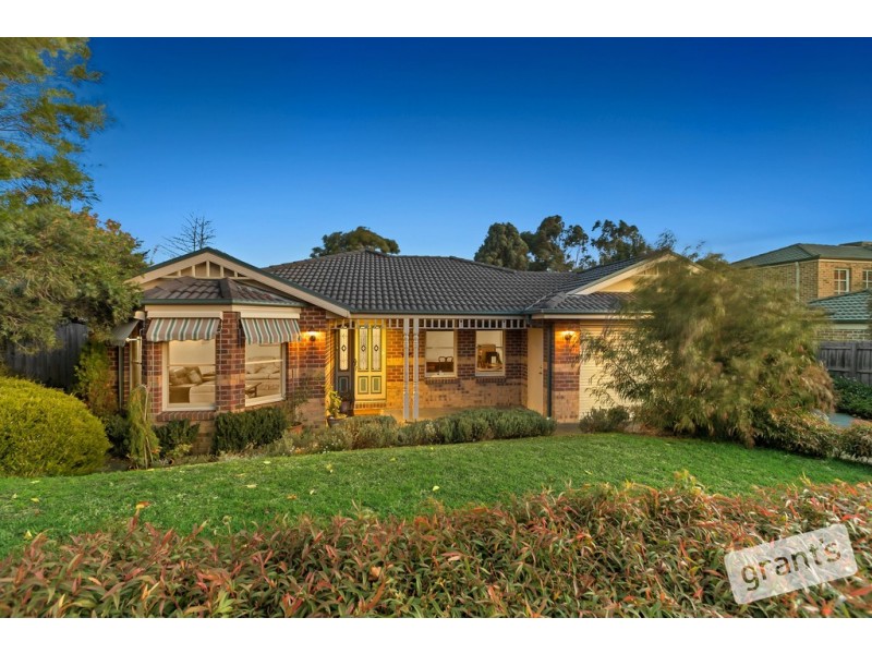 9 Whisken Way, Berwick VIC 3806