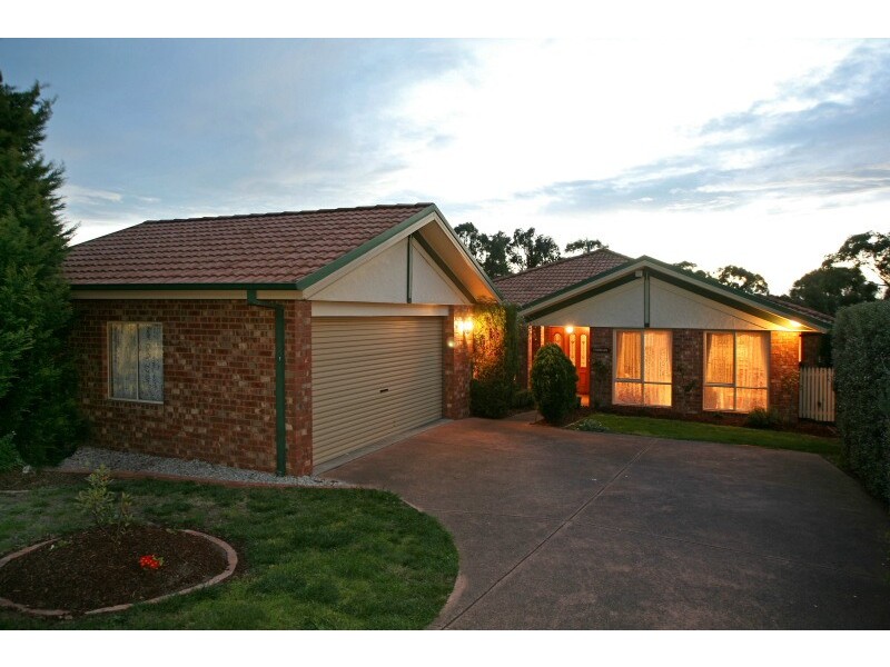 86 Telford Drive, Berwick VIC 3806