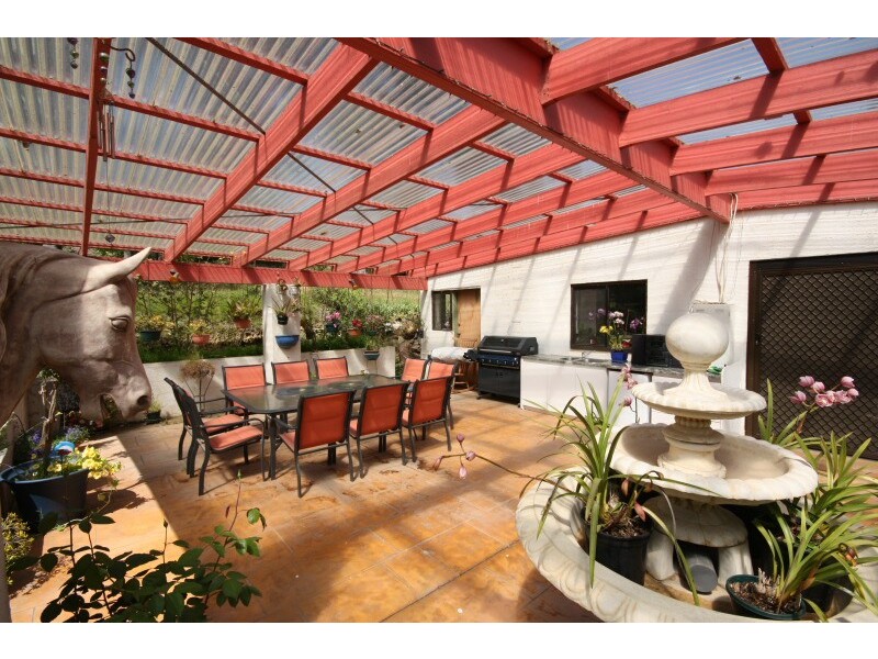 8 Glismann Road, Beaconsfield VIC 3807