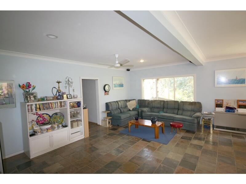 8 Glismann Road, Beaconsfield VIC 3807