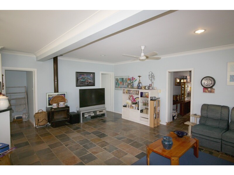 8 Glismann Road, Beaconsfield VIC 3807