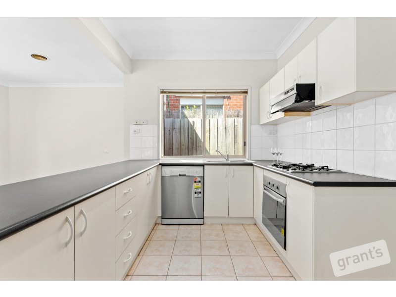 5/12 Grant Close, Berwick VIC 3806