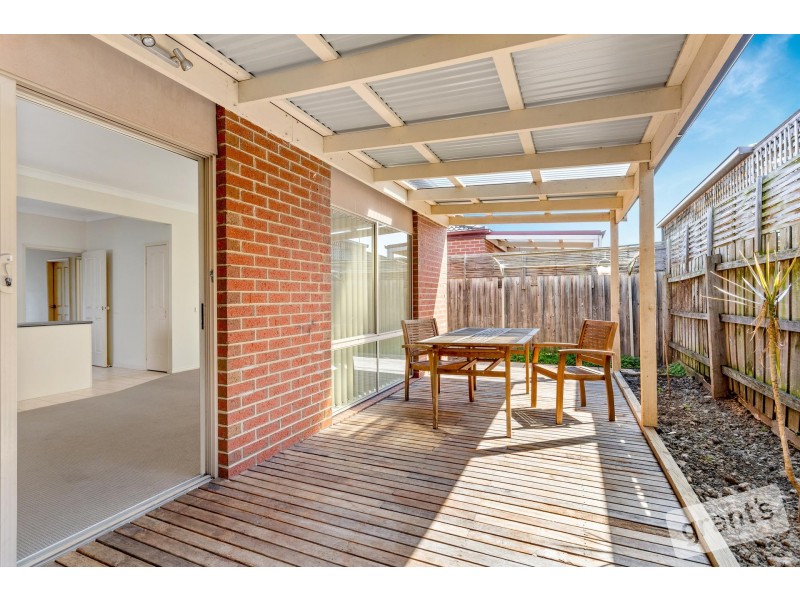 5/12 Grant Close, Berwick VIC 3806
