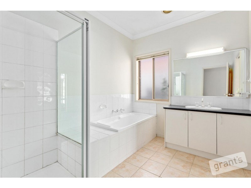 5/12 Grant Close, Berwick VIC 3806