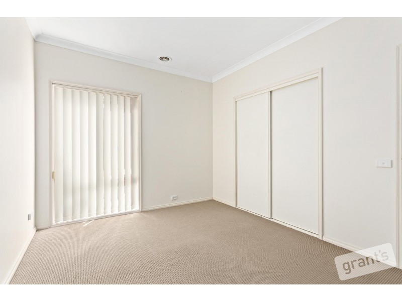 5/12 Grant Close, Berwick VIC 3806