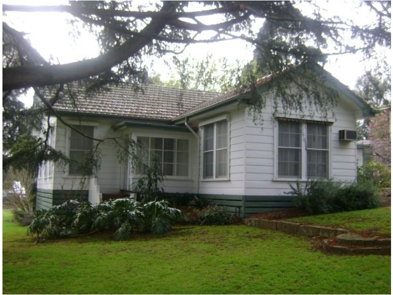 23 Wilson Street, Berwick VIC 3806