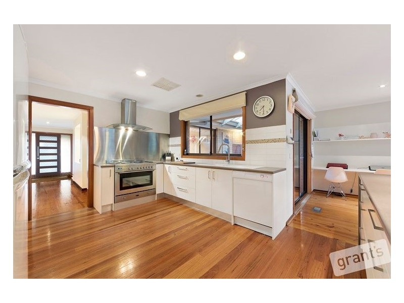 4 Stringybark Court, Berwick VIC 3806