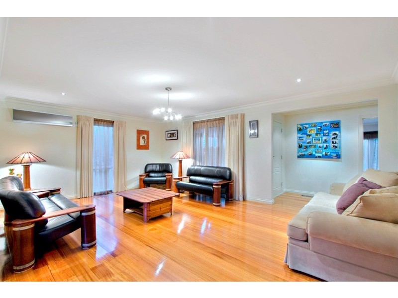 12 Shute Avenue, Berwick VIC 3806