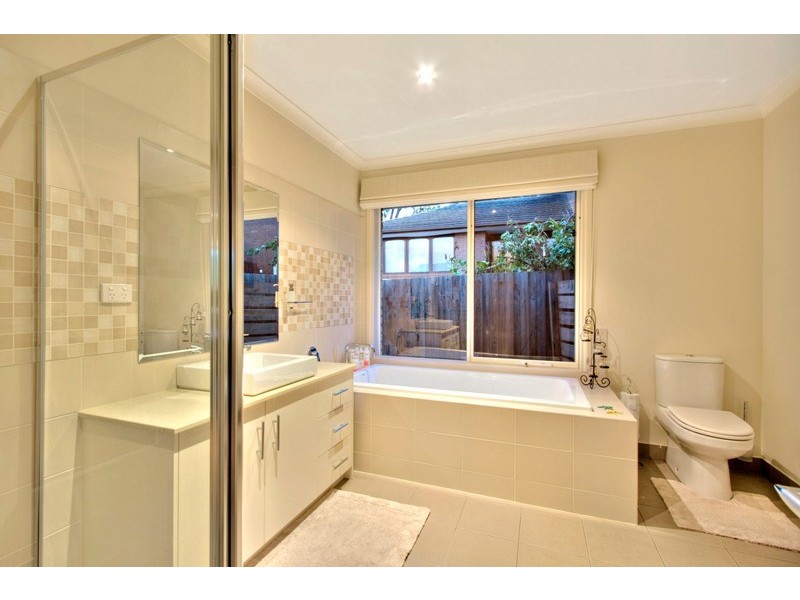 12 Shute Avenue, Berwick VIC 3806