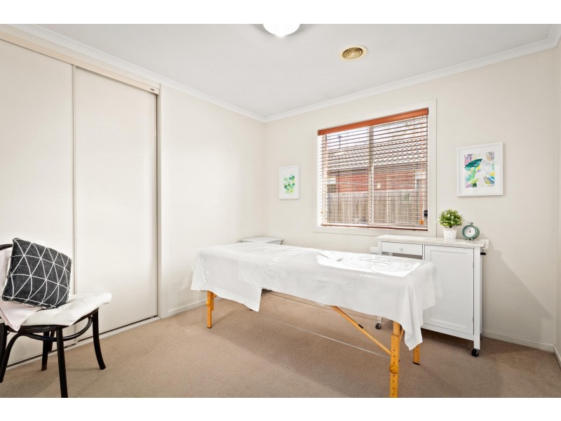 31 Melzak Way, Berwick VIC 3806