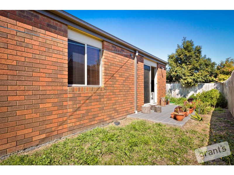 31 Melzak Way, Berwick VIC 3806