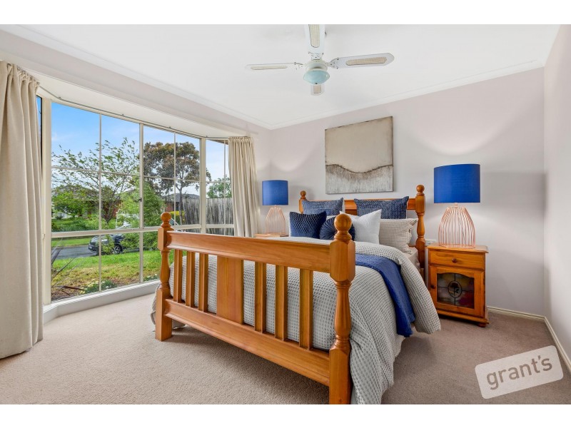 14 Shaftsbury Avenue, Berwick VIC 3806