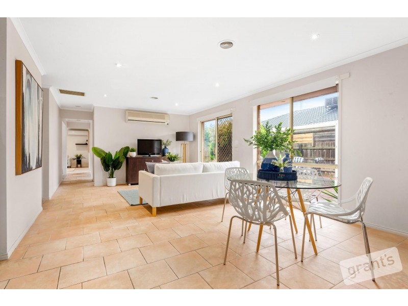 14 Shaftsbury Avenue, Berwick VIC 3806