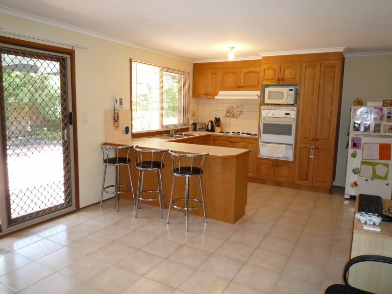 4 Camden Court, Berwick VIC 3806