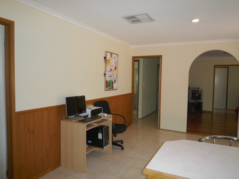 4 Camden Court, Berwick VIC 3806