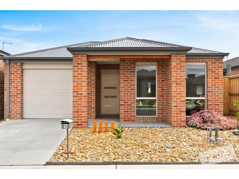 5 Curtis Street, Officer VIC 3809