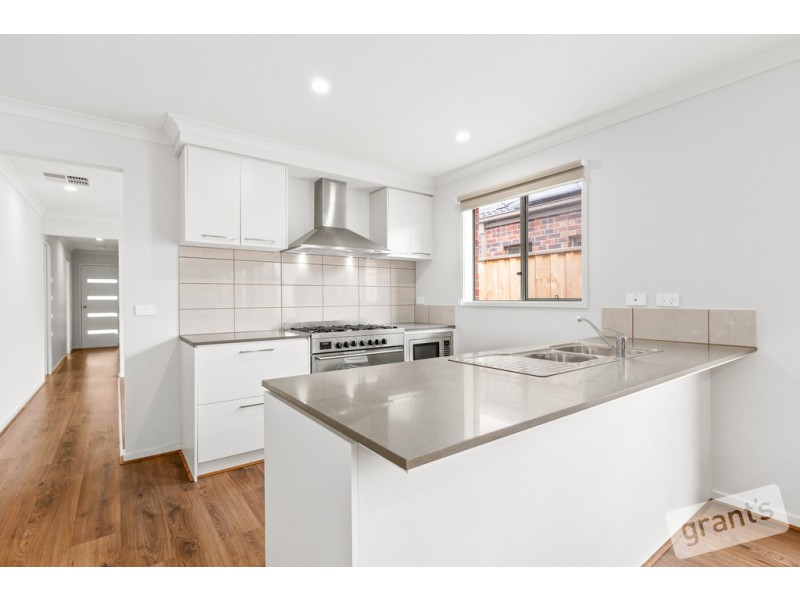 5 Curtis Street, Officer VIC 3809