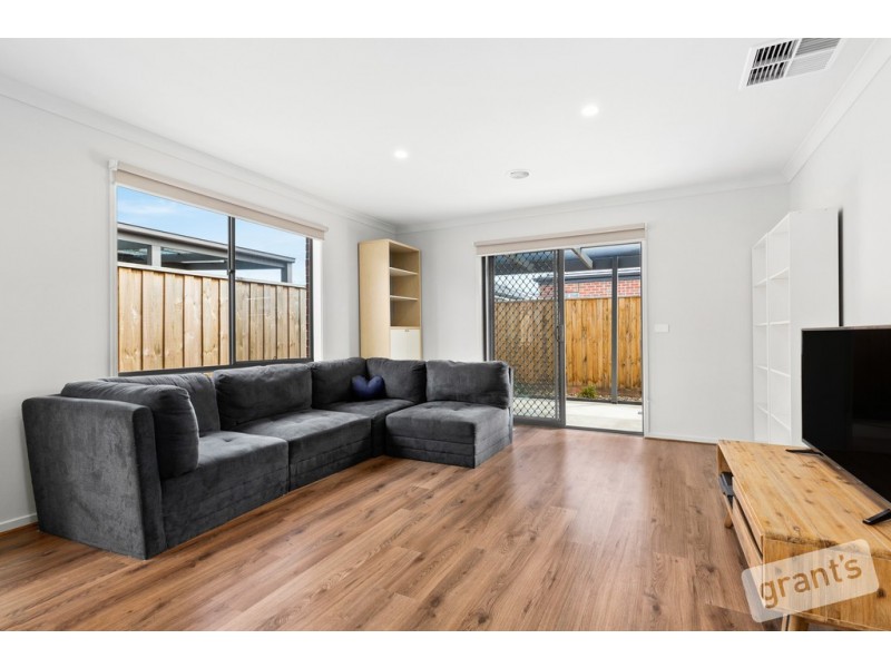 5 Curtis Street, Officer VIC 3809