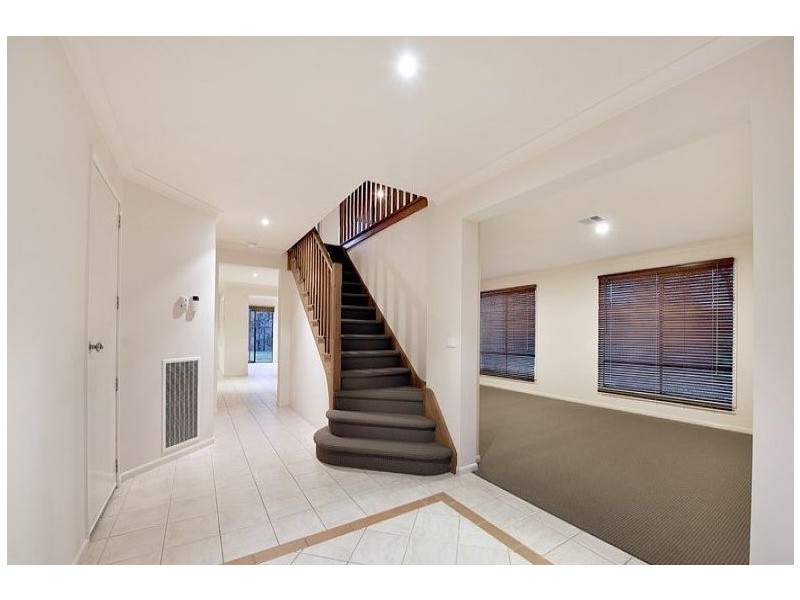 36 Moondarra Drive, Berwick VIC 3806