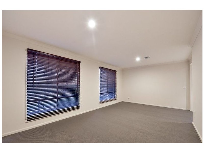 36 Moondarra Drive, Berwick VIC 3806